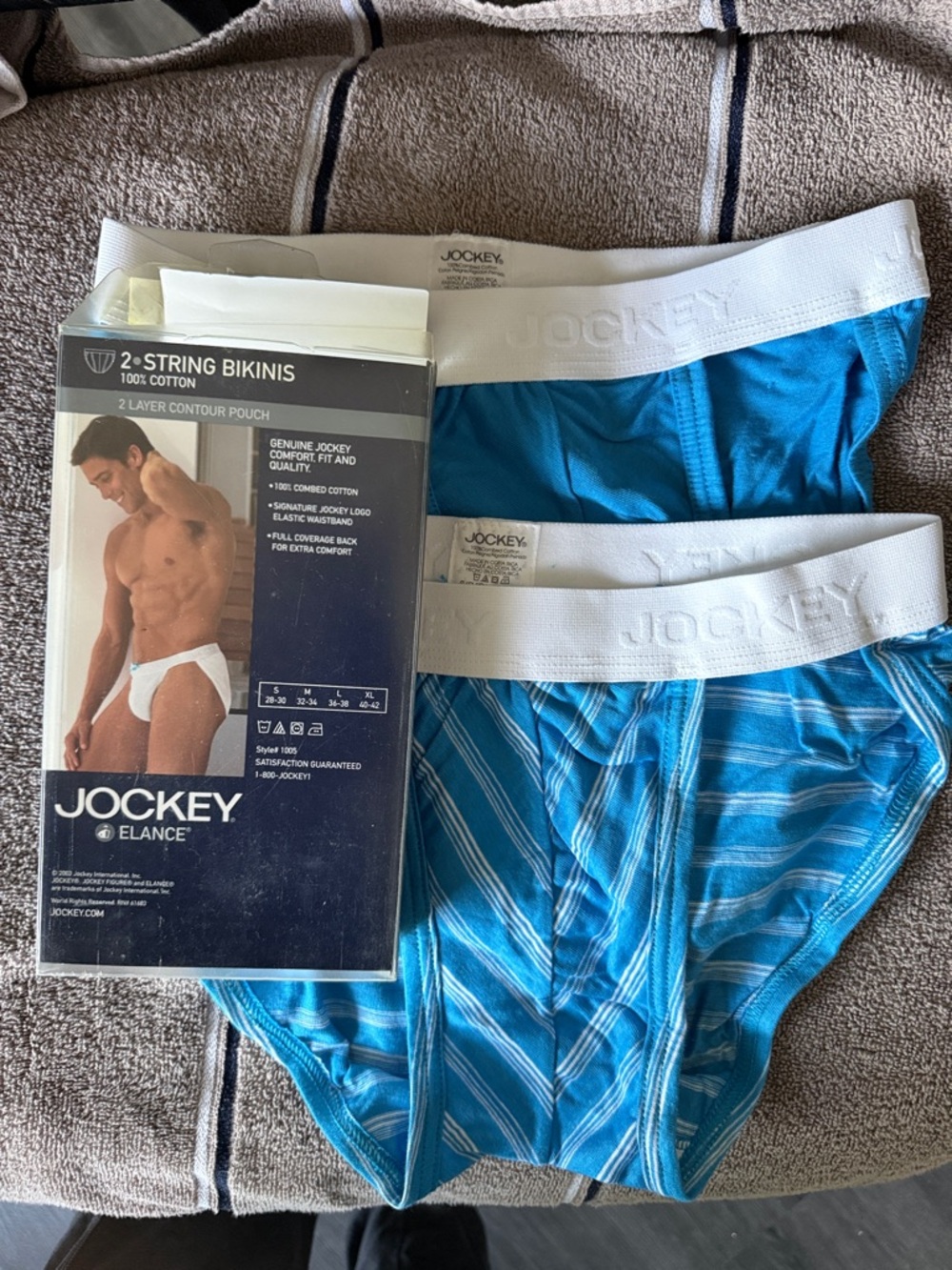 Vintage Jockey Men’s 2-Pack String Bikinis - White & Blue - Picture 3 of 3